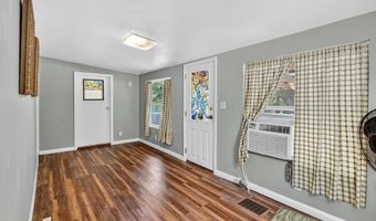 7649 22nd St, Bell, FL 32619