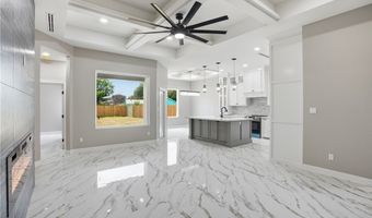 151 N 9th St, Aransas Pass, TX 78336