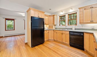 479 Blacks Rd, Cheshire, CT 06410