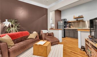 309 E Duffy St, Savannah, GA 31401