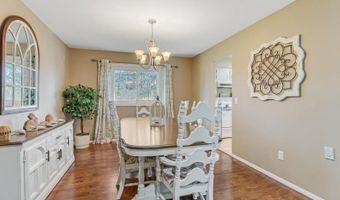 13 Manor Dr, Andover, NJ 07860