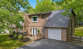 74 Byron Ln, Albrightsville, PA 18210