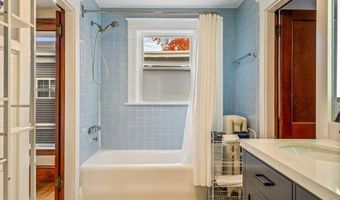 317-319 Turner St, Auburn, ME 04210