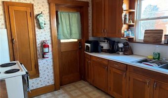 2031 Ridgewood Ave, Alliance, OH 44601