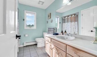 20 Dune Dr, Bayville, NJ 08721