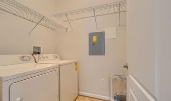 7201 TRAVERTINE Dr 104, Baltimore, MD 21209