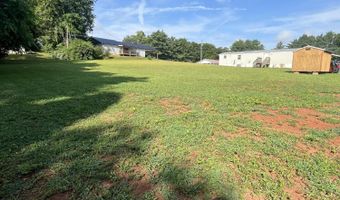 139 Poplar St, Benton, TN 37307