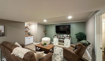 16 Hoosier Heights Dr, Batesville, IN 47006