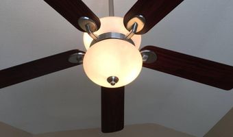 623 W GREENTREE Dr, Chandler, AZ 85225