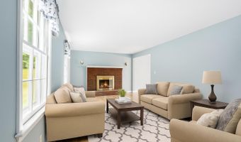 5 Austin Rd, Amherst, NH 03031