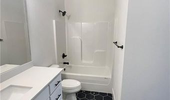 6304 SW Luna Ln, Bentonville, AR 72713