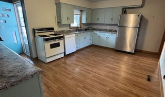 902 Plum St, Atlantic, IA 50022