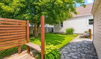 2102 E Oakland Ave, Austin, MN 55912