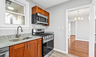 1135 CHAPLIN St SE, Washington, DC 20019