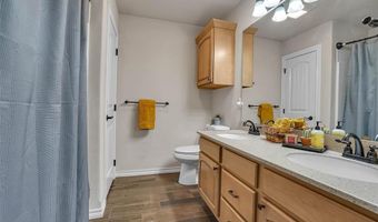 1812 Lynx Ln, Altus, OK 73521