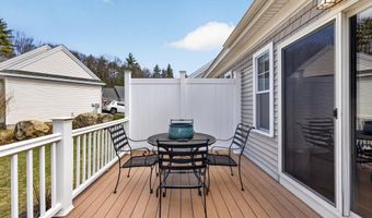 22 Mill Pond Rd 22, Brentwood, NH 03833