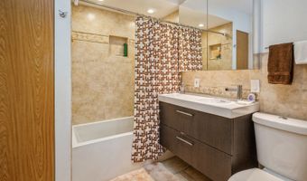 608 N Craig Pl, Addison, IL 60101