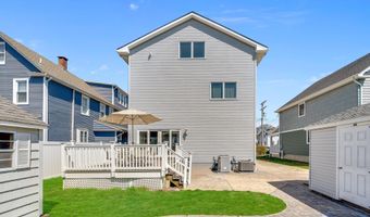 827 13th Ave, Belmar, NJ 07719