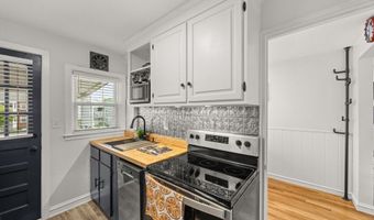180 S Main St 12, Attleboro, MA 02703