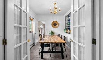 8911 Manor Ave, Allen Park, MI 48101