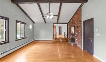 2 Oak Grove Blvd, North Providence, RI 02911