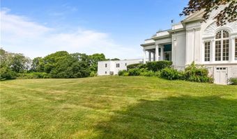 553 Bellevue Ave 14, Newport, RI 02840