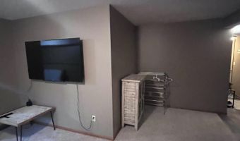 1518 N Jackson St, Aberdeen, SD 57401