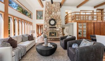 8473 E Apache Trl, Athol, ID 83801
