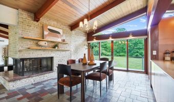 7460 Fair Oaks Dr, Amberley, OH 45237