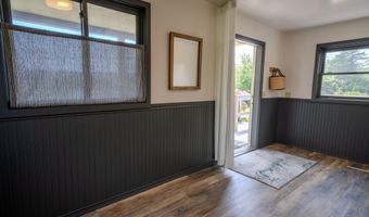 90 Searsport Ave, Belfast, ME 04915