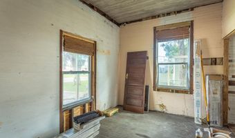 146 12th St, Apalachicola, FL 32320