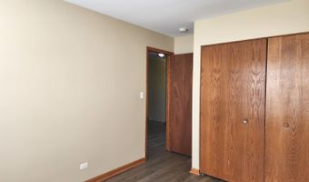 775 Highview Ct, Antioch, IL 60002