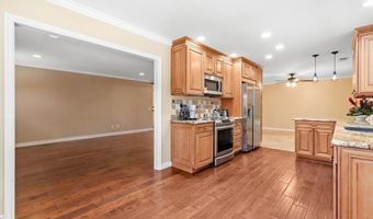 2245 Nob Hill Dr, Carlsbad, CA 92008