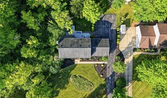 450 Eldridge Rd, Aurora, OH 44202