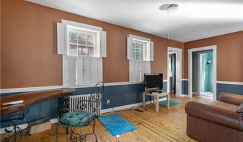 26 Perry St 1, Newport, RI 02840