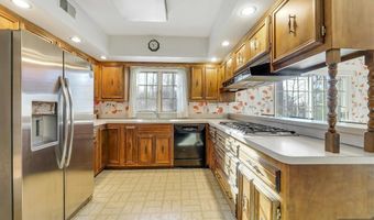 32 Litchfield Way, Alpine, NJ 07620