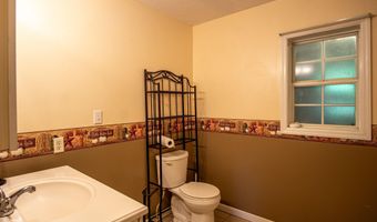 800 Pond Lick Rd, Annville, KY 40402