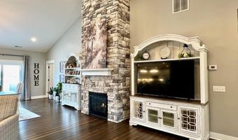 805 Spyglass Hill Dr, Bedford, IN 47421