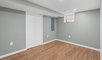 7 YORK Ct, Baltimore, MD 21218