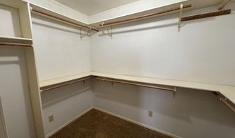1733 Marshall Rd, Aberdeen, SD 57401