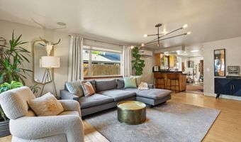 820 NW 12th St, Bend, OR 97703