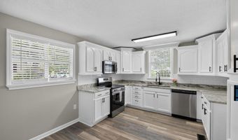 213 N Cleveland Ave, Adel, GA 31620