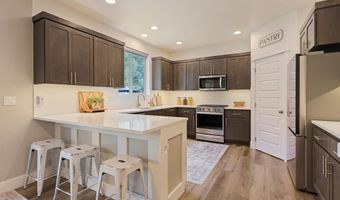2409 NE Robinson St, Bend, OR 97701