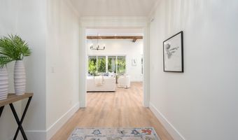 13 Woods Ln, Beaufort, SC 29907