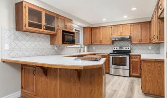 87313 CHINQUAPIN Loop, Veneta, OR 97487