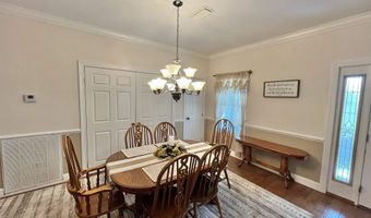 2259 E Laurel St, Atmore, AL 36502