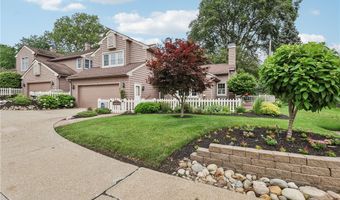 643 Isle View Dr, Akron, OH 44319