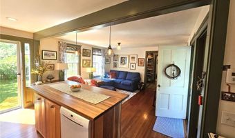 187 Dye Hill Rd, Hopkinton, RI 02832