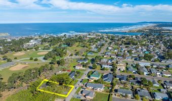 1260 JACKSON Ave SW, Bandon, OR 97411