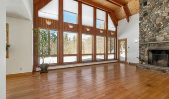 37 O'Connor Ln, Albany, NH 03818